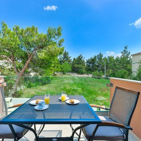 Cascada Villas With Private Jacuzzi And Private Parking Starigrad Paklenica Exteriör bild